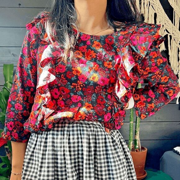 None Tops - Floral rayon large ruffle‎ long sleeve crew neck blouse floral romantic small